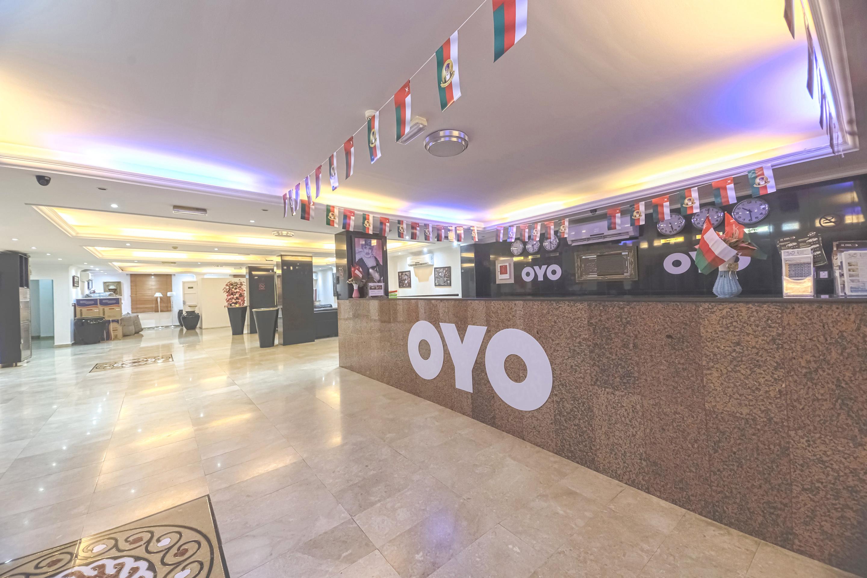 Oyo 117 マジェスティック ホテル Wādī Kabīr エクステリア 写真